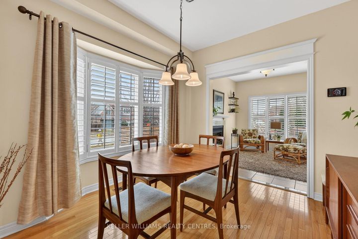 Photo 10 at 577 Osler Court, Summerhill Estates, Newmarket