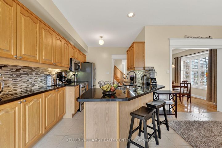 Photo 18 at 577 Osler Court, Summerhill Estates, Newmarket