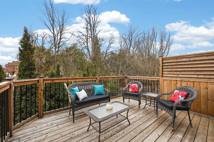 Photo 33 at 577 Osler Court, Summerhill Estates, Newmarket