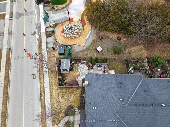 Photo 41 at 577 Osler Court, Summerhill Estates, Newmarket