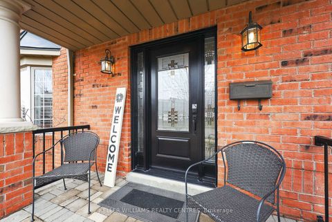 Photo 5 at 577 Osler Court, Summerhill Estates, Newmarket