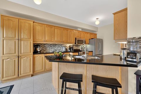 Photo 17 at 577 Osler Court, Summerhill Estates, Newmarket