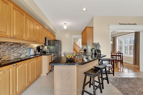 Photo 18 at 577 Osler Court, Summerhill Estates, Newmarket