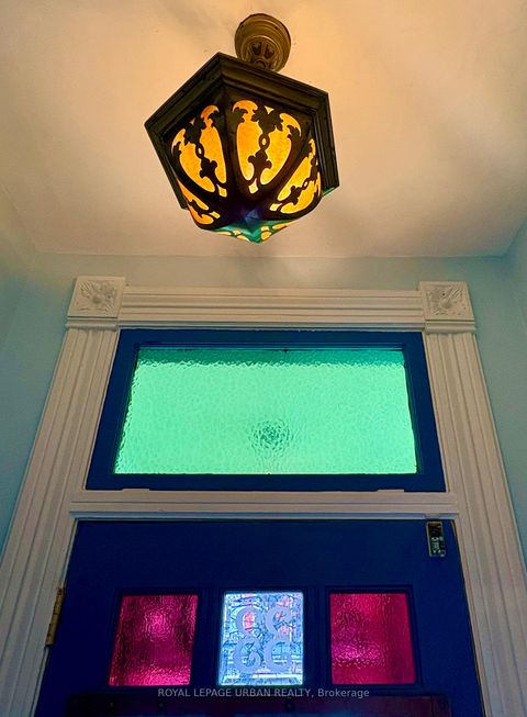 Photo 5 at 33 Euclid Avenue, Bellwoods, Toronto