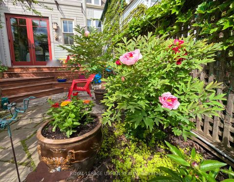 Photo 39 at 33 Euclid Avenue, Bellwoods, Toronto