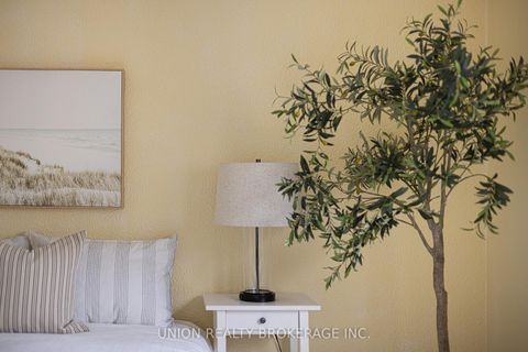 Photo 22 at 27 South Marine Drive, Guildwood, Toronto