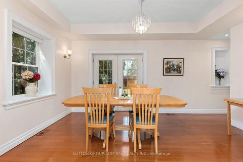 Photo 12 at 54 Starlight Crescent, Mill Pond, Richmond Hill