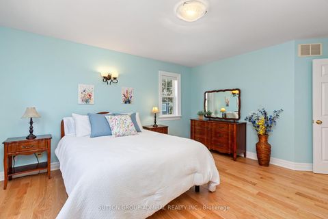 Photo 27 at 54 Starlight Crescent, Mill Pond, Richmond Hill