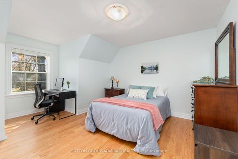 Photo 28 at 54 Starlight Crescent, Mill Pond, Richmond Hill