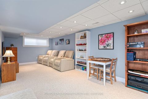 Photo 36 at 54 Starlight Crescent, Mill Pond, Richmond Hill