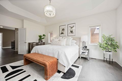 Photo 20 at 99 Card Lumber Crescent, Kleinburg, Vaughan