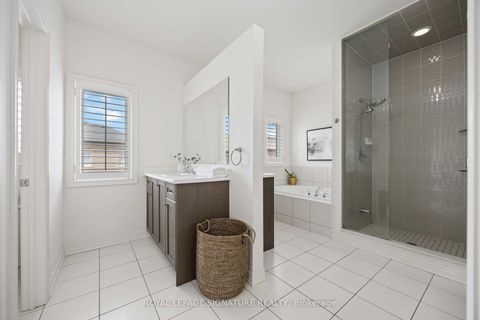 Photo 22 at 99 Card Lumber Crescent, Kleinburg, Vaughan