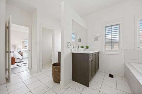 Photo 23 at 99 Card Lumber Crescent, Kleinburg, Vaughan