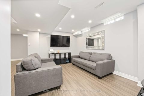 Photo 37 at 99 Card Lumber Crescent, Kleinburg, Vaughan