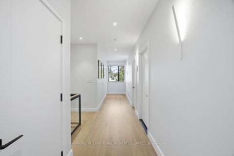 Photo 25 at 16 Greenmount Court, Queensway, Toronto