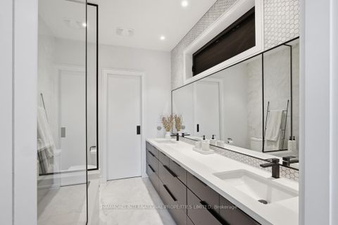 Photo 28 at 16 Greenmount Court, Queensway, Toronto