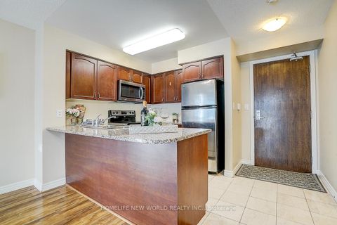 Photo 8 at 518 - 35 Hollywood Avenue, Willowdale East, Toronto