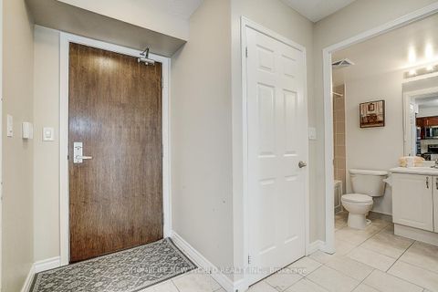 Photo 10 at 518 - 35 Hollywood Avenue, Willowdale East, Toronto