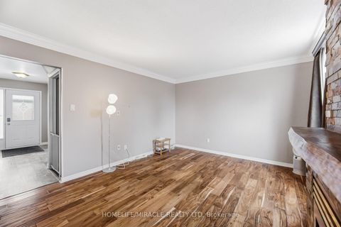 Photo 14 at 413 Terry Drive, Central Newmarket, Newmarket