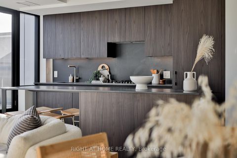 Photo 2 at 607 - 2720 Dundas Street W, Junction Area, Toronto