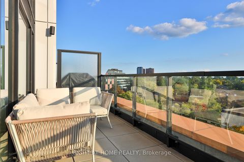 Photo 6 at 607 - 2720 Dundas Street W, Junction Area, Toronto