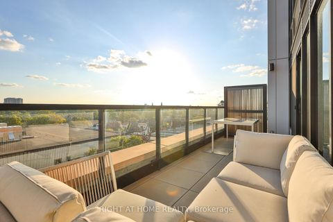 Photo 7 at 607 - 2720 Dundas Street W, Junction Area, Toronto