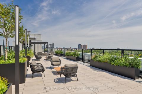 Photo 26 at 607 - 2720 Dundas Street W, Junction Area, Toronto