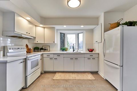 Photo 9 at 194 Sloane Avenue, Victoria Village, Toronto