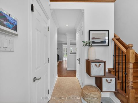 Photo 3 at 11 Bestview Crescent, Rural Vaughan, Vaughan