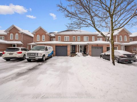 Photo 1 at 81 Parktree Drive, Maple, Vaughan