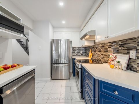 Photo 6 at 81 Parktree Drive, Maple, Vaughan