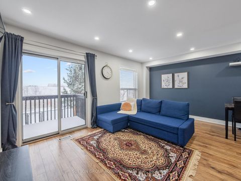 Photo 9 at 81 Parktree Drive, Maple, Vaughan