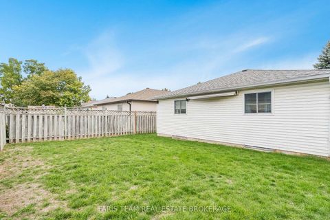 Photo 28 at 24 Laurie Crescent, Wellington, Barrie