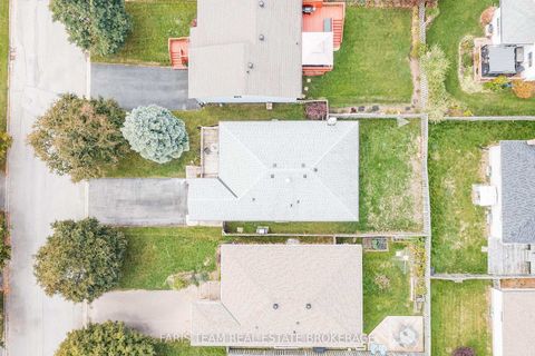 Photo 30 at 24 Laurie Crescent, Wellington, Barrie