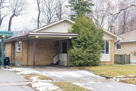 Photo 1 at 11 Garrick Road, Cliffcrest, Toronto