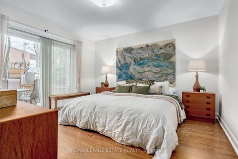 Photo 14 at 11 Garrick Road, Cliffcrest, Toronto