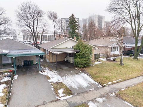 Photo 46 at 11 Garrick Road, Cliffcrest, Toronto