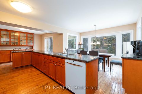 Photo 8 at 54 Meyer Circle, Markham Village, Markham