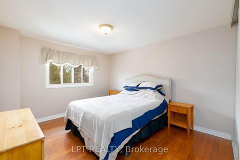 Photo 19 at 54 Meyer Circle, Markham Village, Markham