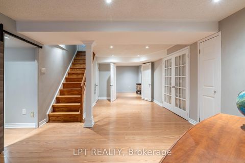 Photo 25 at 54 Meyer Circle, Markham Village, Markham