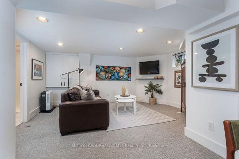 Photo 34 at 50 Thornhill Avenue, Lambton Baby Point, Toronto