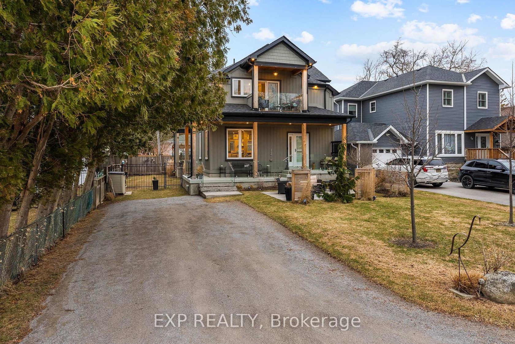 12 Frankfort Grove, Sutton & Jackson