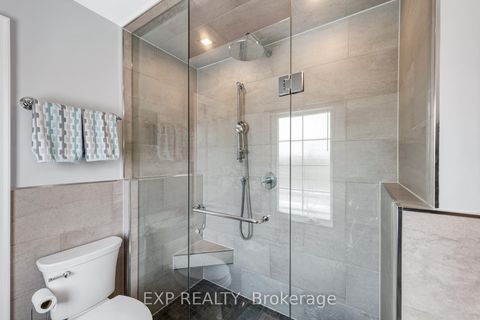 Photo 23 at 45 Sandlewood Court, Bayview Wellington, Aurora