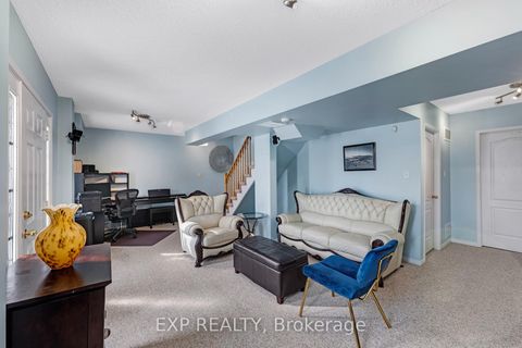 Photo 32 at 45 Sandlewood Court, Bayview Wellington, Aurora