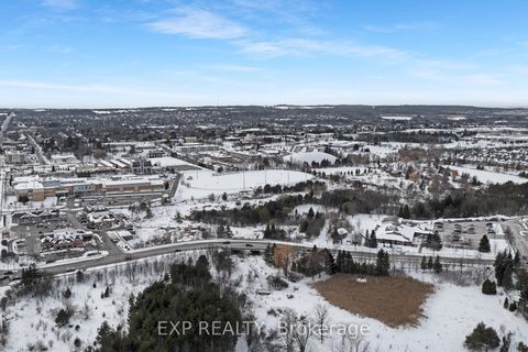 Photo 36 at 45 Sandlewood Court, Bayview Wellington, Aurora