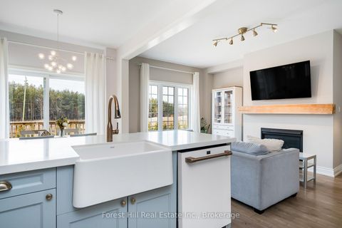 Photo 4 at 222 Springfield Crescent, Stayner, Clearview