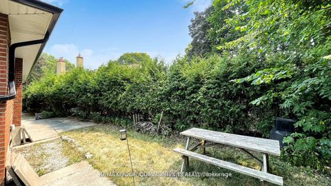 Photo 45 at 39 Silverview Drive, Newtonbrook East, Toronto