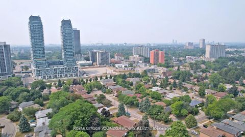 Photo 49 at 39 Silverview Drive, Newtonbrook East, Toronto