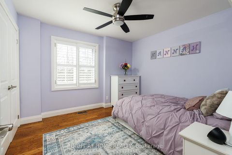 Photo 13 at 3 Dunning Crescent, Alderwood, Toronto