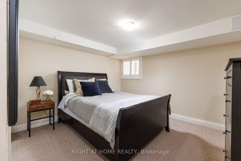 Photo 18 at 3 Dunning Crescent, Alderwood, Toronto